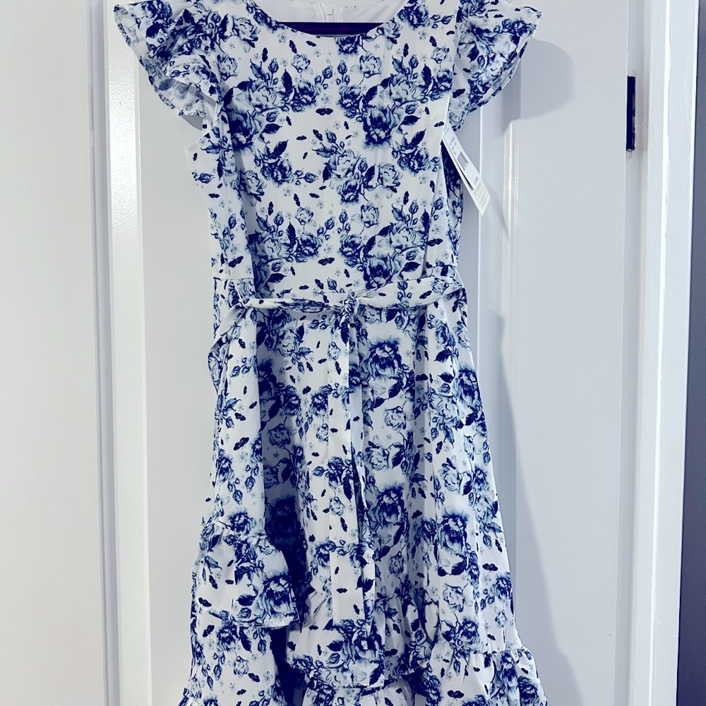 Blue and white floral girls dress. New never worn